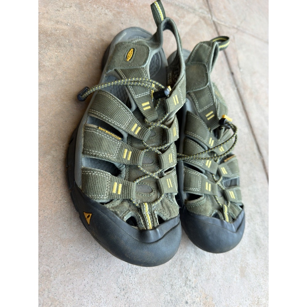 KEEN Newport H2 Men's Water Sandals Olive Green Black Size 10.5 44 Hiking
